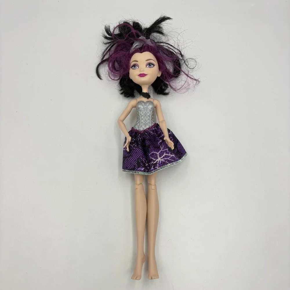 Mattel Ever After High Raven Queen Fashion Doll Purple Hair Silver‎ Dress 2015